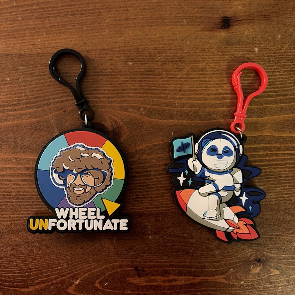 2 DUDE PERFECT KEY CHAINS WHEEL‎ UNFORTUNATE ASTRONAUT BEAR